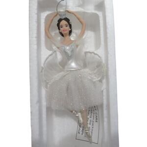 Barbie as the Swan Queen in Swan Lake Ornament Avon Exclusive Collector Edition